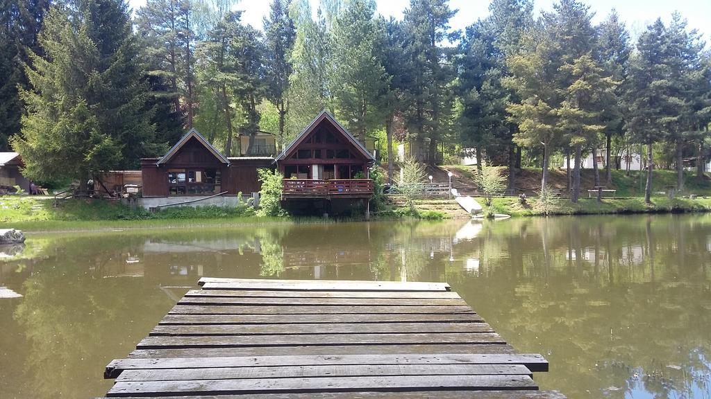 Camping De Flechat Hotel Orcival Exterior foto