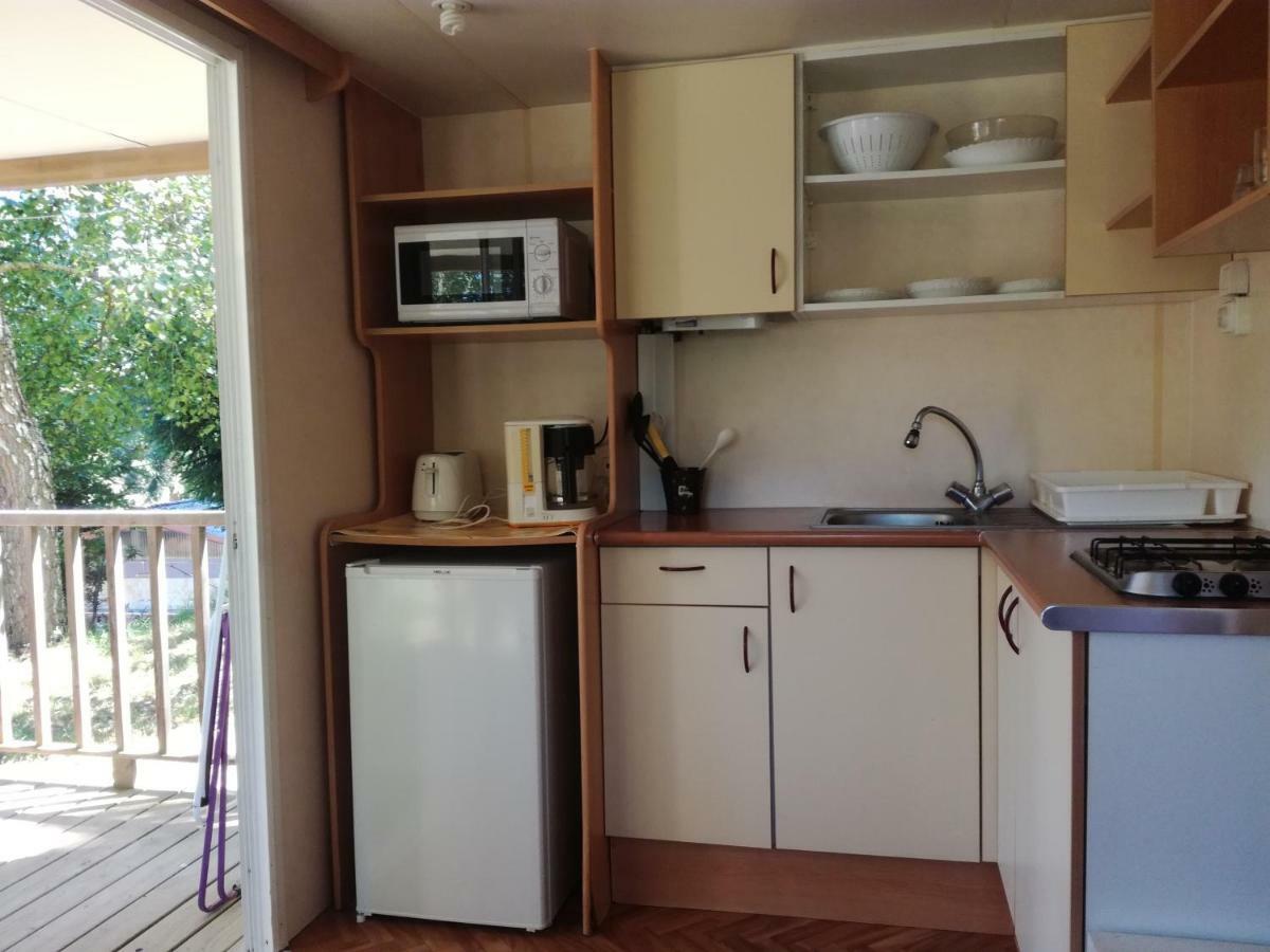 Camping De Flechat Hotel Orcival Exterior foto